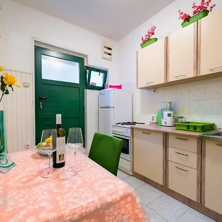 公寓 Aparment Nora *
